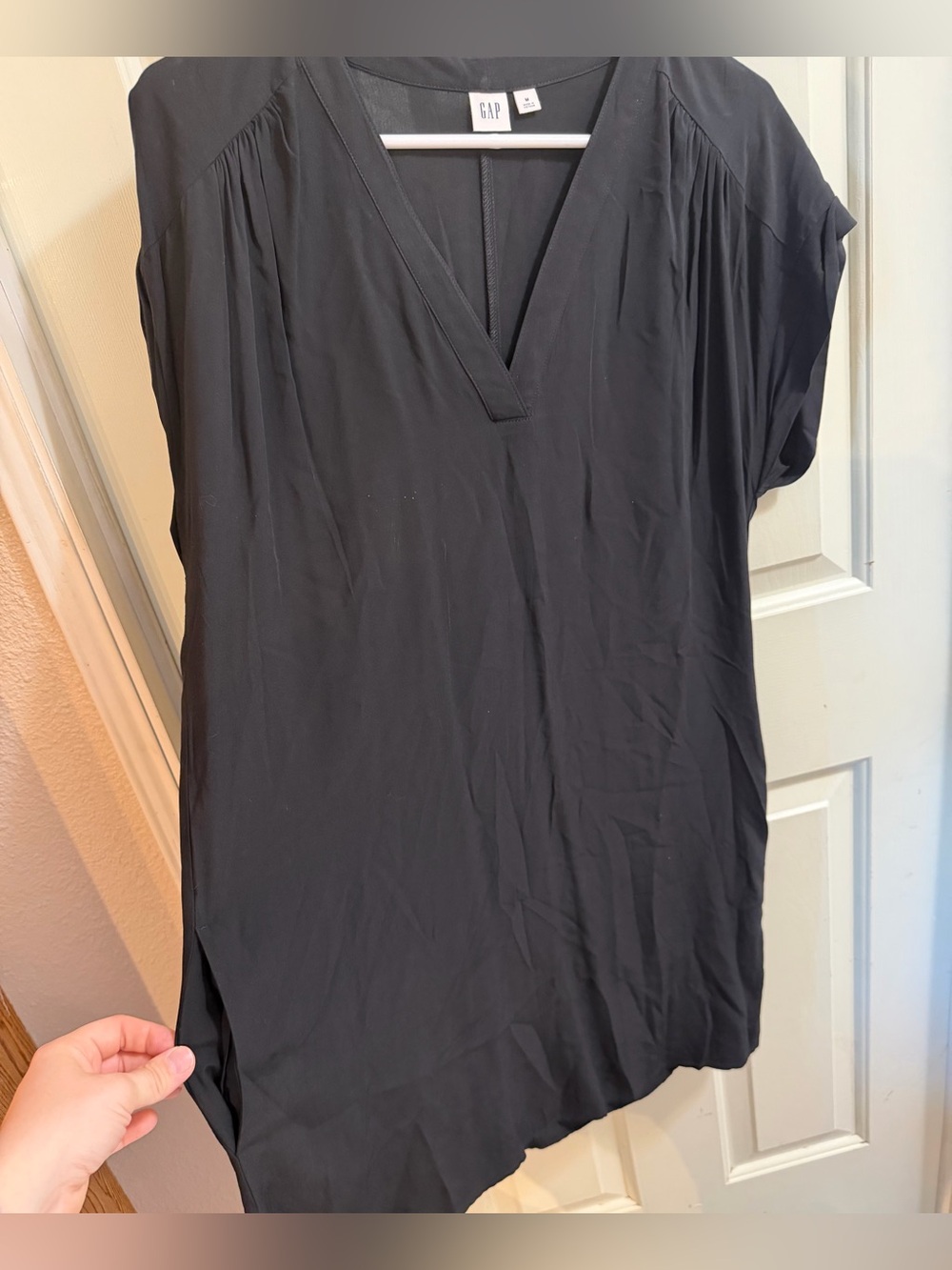 GAP V-Neck Little Black Dress | Minimalist | Quiet Luxury | Office Core | M - Picture 7 of 8